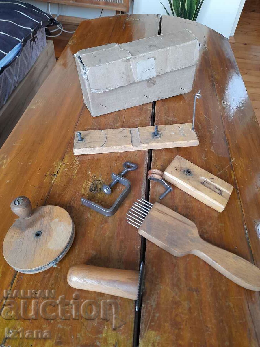 Auction Old yarn machine Auction Old yarn machine