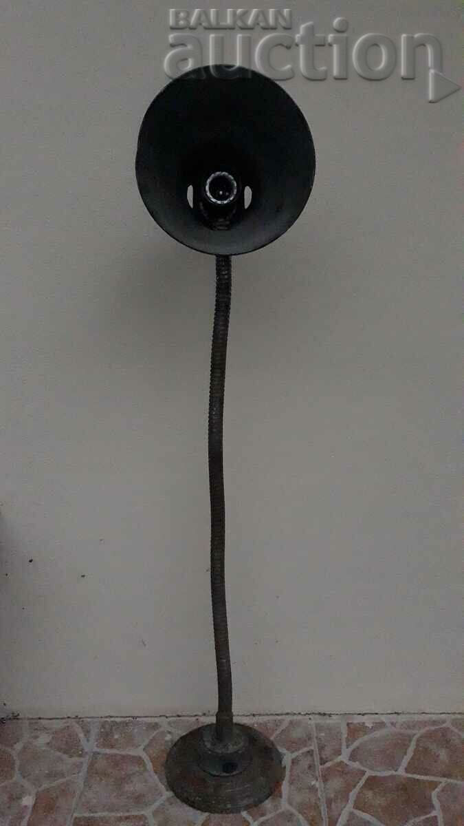 MOBILE industrial work lamp social - 7 MOBILE industrial work lamp social - 7