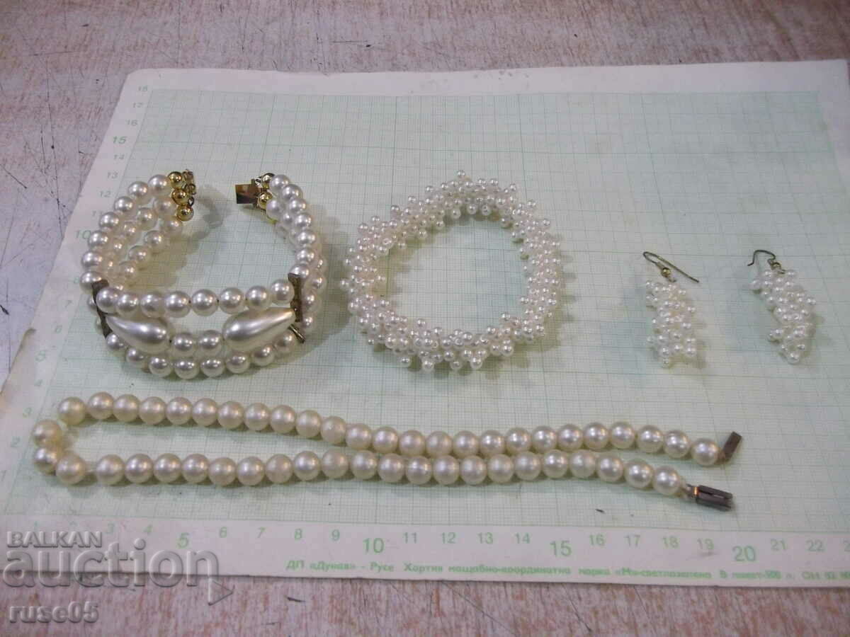 Set of artificial pearls/necklace, bracelets-2 pcs. and earrings/ Set of artificial pearls/necklace, bracelets-2 pcs. and earrings/