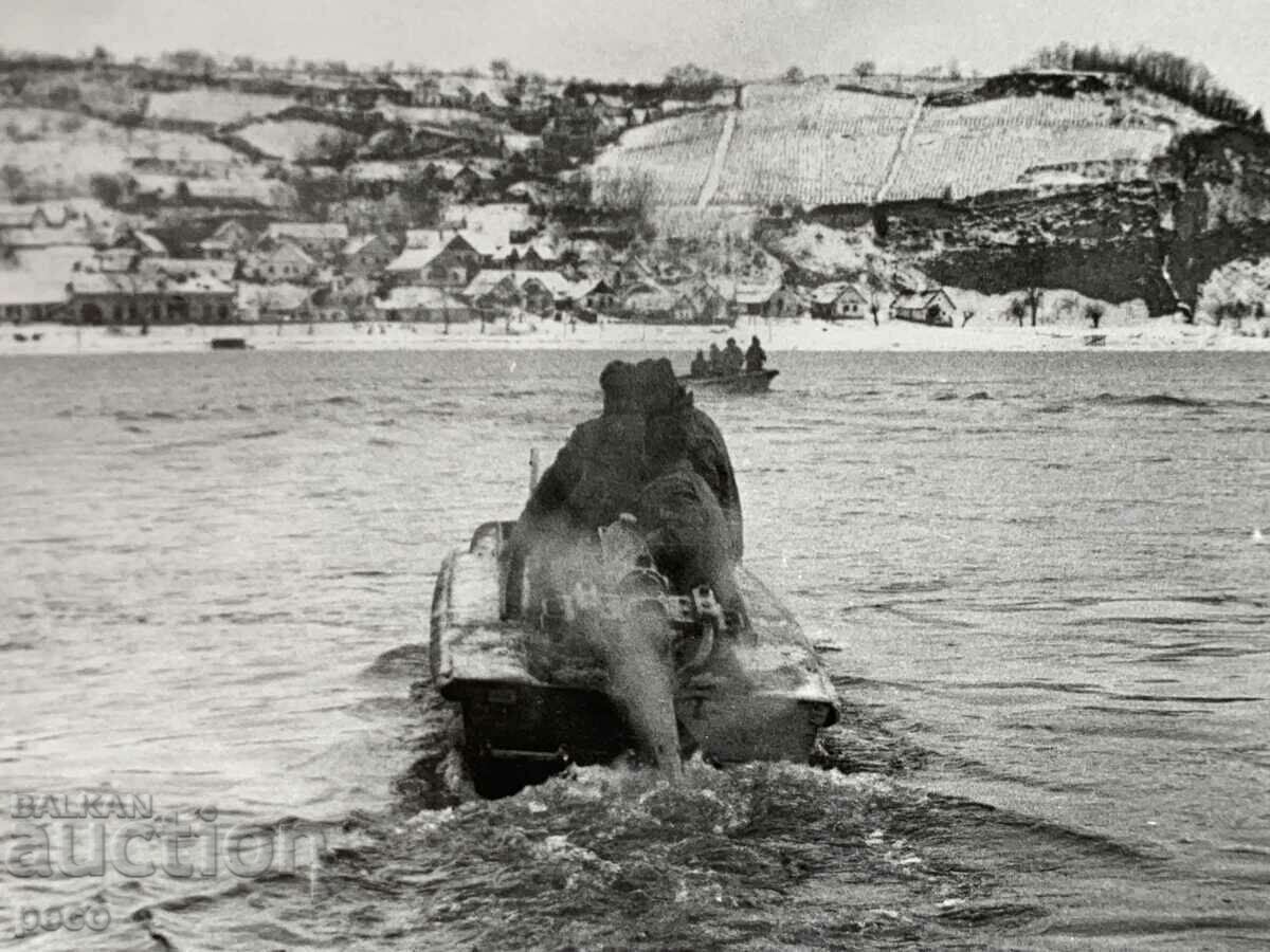 Delivery of VSV German Assault Boat ? Delivery of VSV German Assault Boat ?