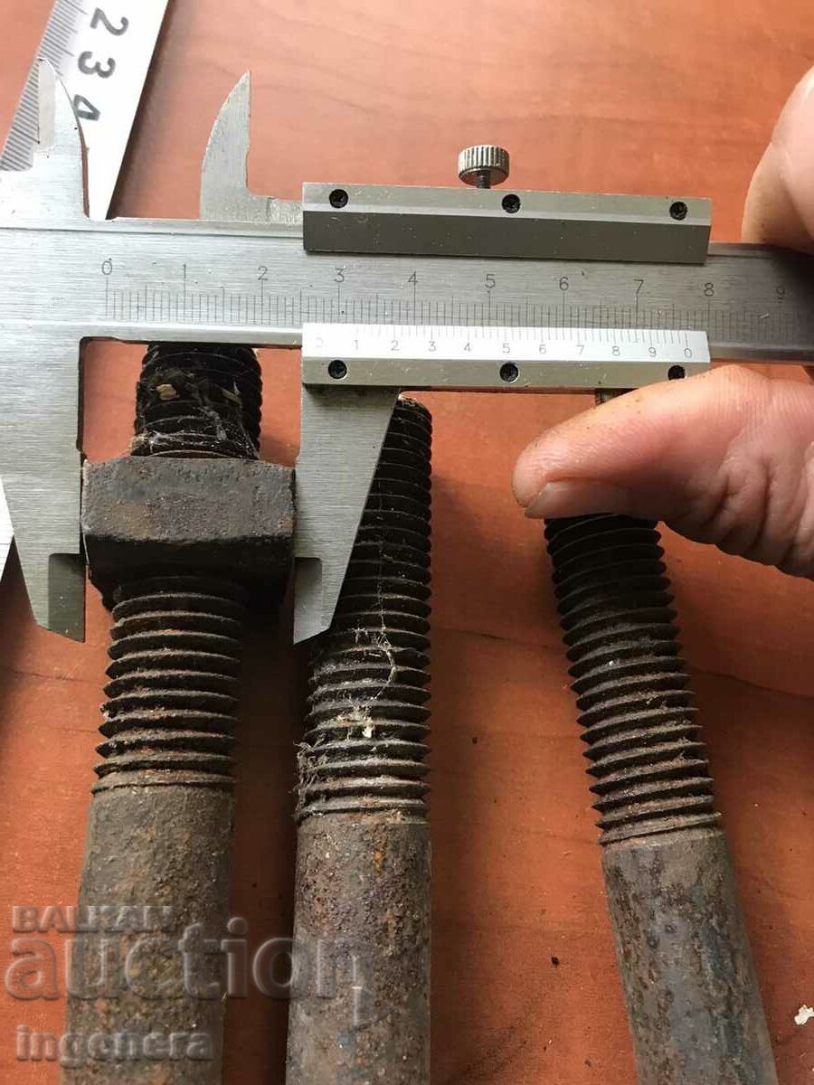 BOLT VEHICLE ANTIQUE FORGE-3 PCS - 5 BOLT VEHICLE ANTIQUE FORGE-3 PCS - 5