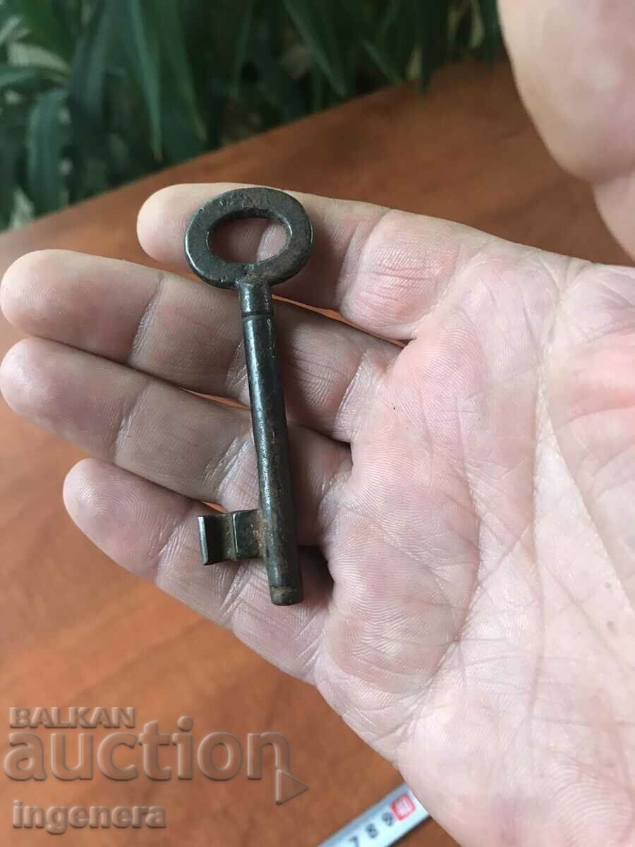 ANTIQUE KEY FROM GRANDMOTHER AND GRANDFATHER'S CHESTS CUT PADLOCK - 5