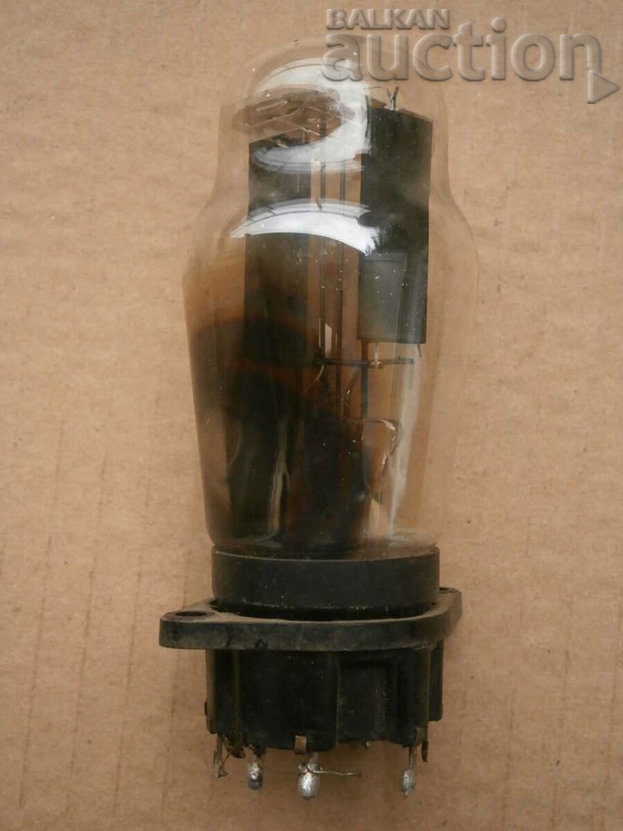 antique radio lamp with plinth with price 31.00 BGN | € 15.85 antique radio lamp with plinth with price 31.00 BGN | € 15.85