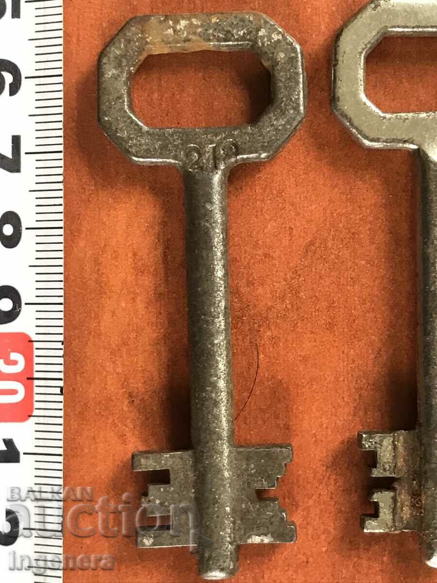 Delivery of ANTIQUE KEY FROM GRANDMOTHER AND GRANDFATHER'S CHESTS LATCH PADLOCK-2 PCS Delivery of ANTIQUE KEY FROM GRANDMOTHER AND GRANDFATHER'S CHESTS LATCH PADLOCK-2 PCS