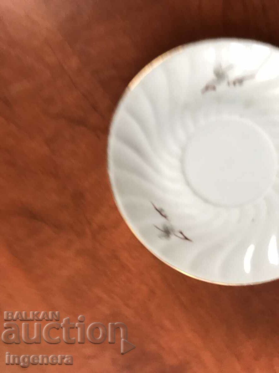 Auction PORCELAIN PLATE RELIEF BULGARIA Auction PORCELAIN PLATE RELIEF BULGARIA