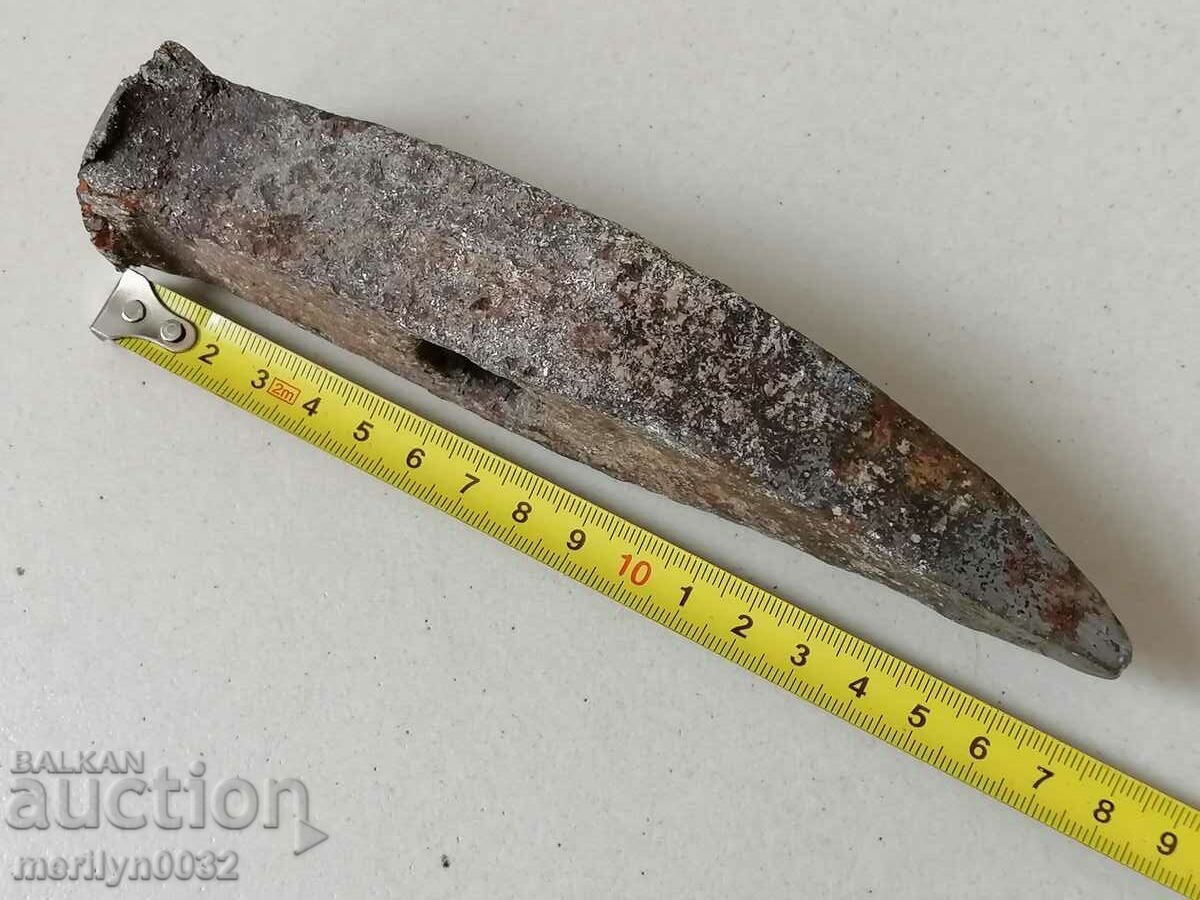 A big old hammer hammer, an ax torpedo, a tornado lump with price 44.00 BGN | € 22.50 A big old hammer hammer, an ax torpedo, a tornado lump with price 44.00 BGN | € 22.50