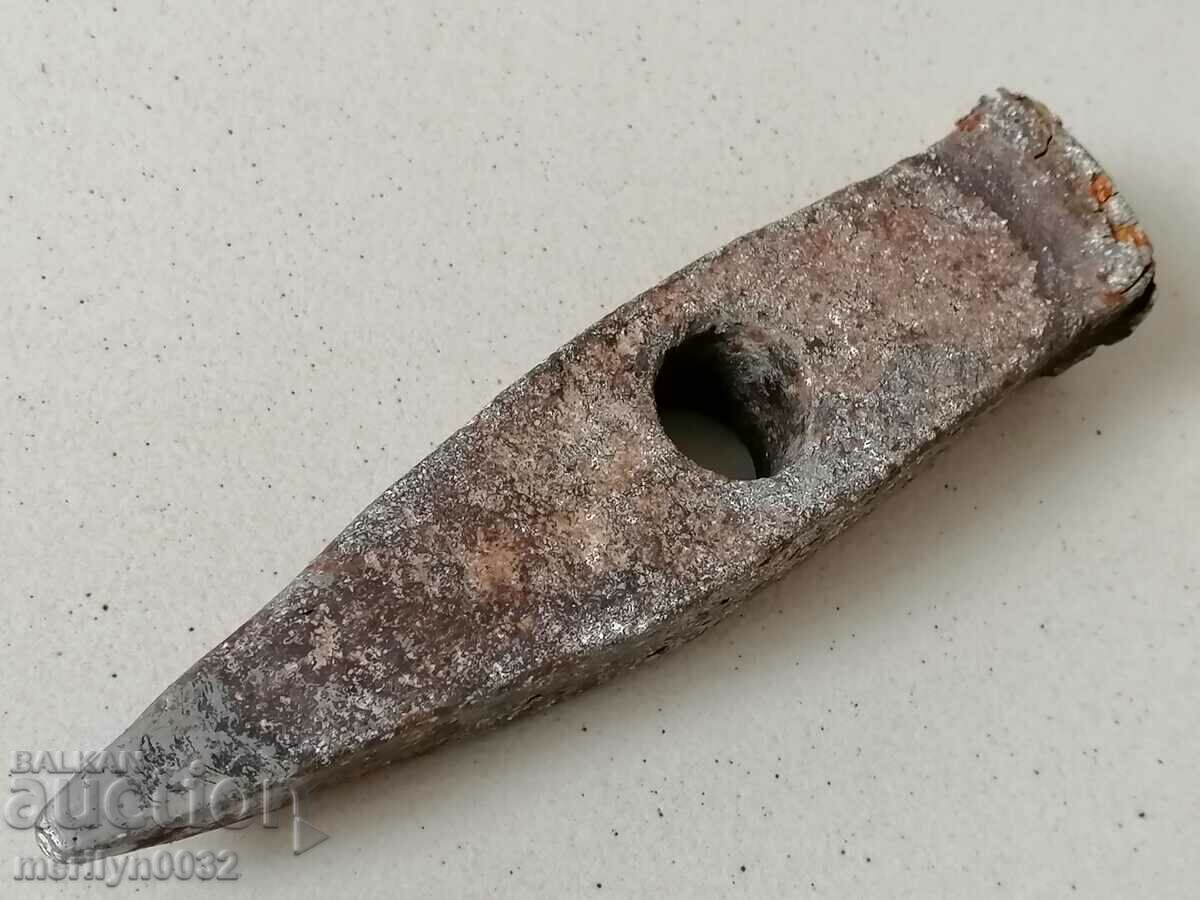 A big old hammer hammer, an ax torpedo, a tornado lump - 6 A big old hammer hammer, an ax torpedo, a tornado lump - 6