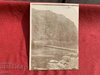 Η γέφυρα πάνω από τον ποταμό Cherna κοντά στο χωριό Rapesh, 10 Μαΐου 1916, παλιά φωτογραφία