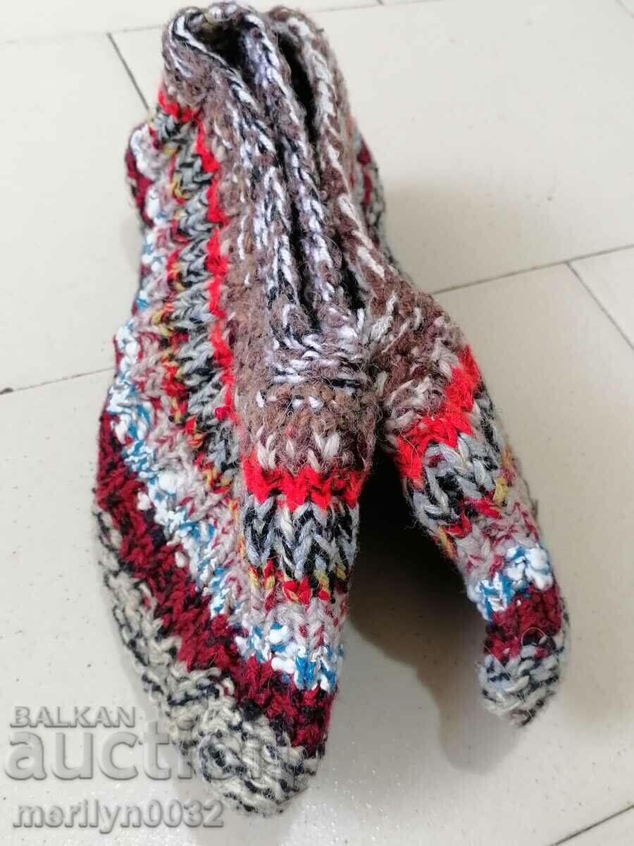 Mominish striped slippers from cheesy, costume - 6 Mominish striped slippers from cheesy, costume - 6