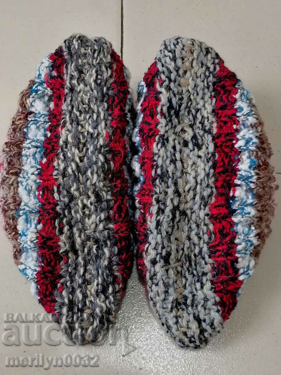 Auction Mominish striped slippers from cheesy, costume Auction Mominish striped slippers from cheesy, costume