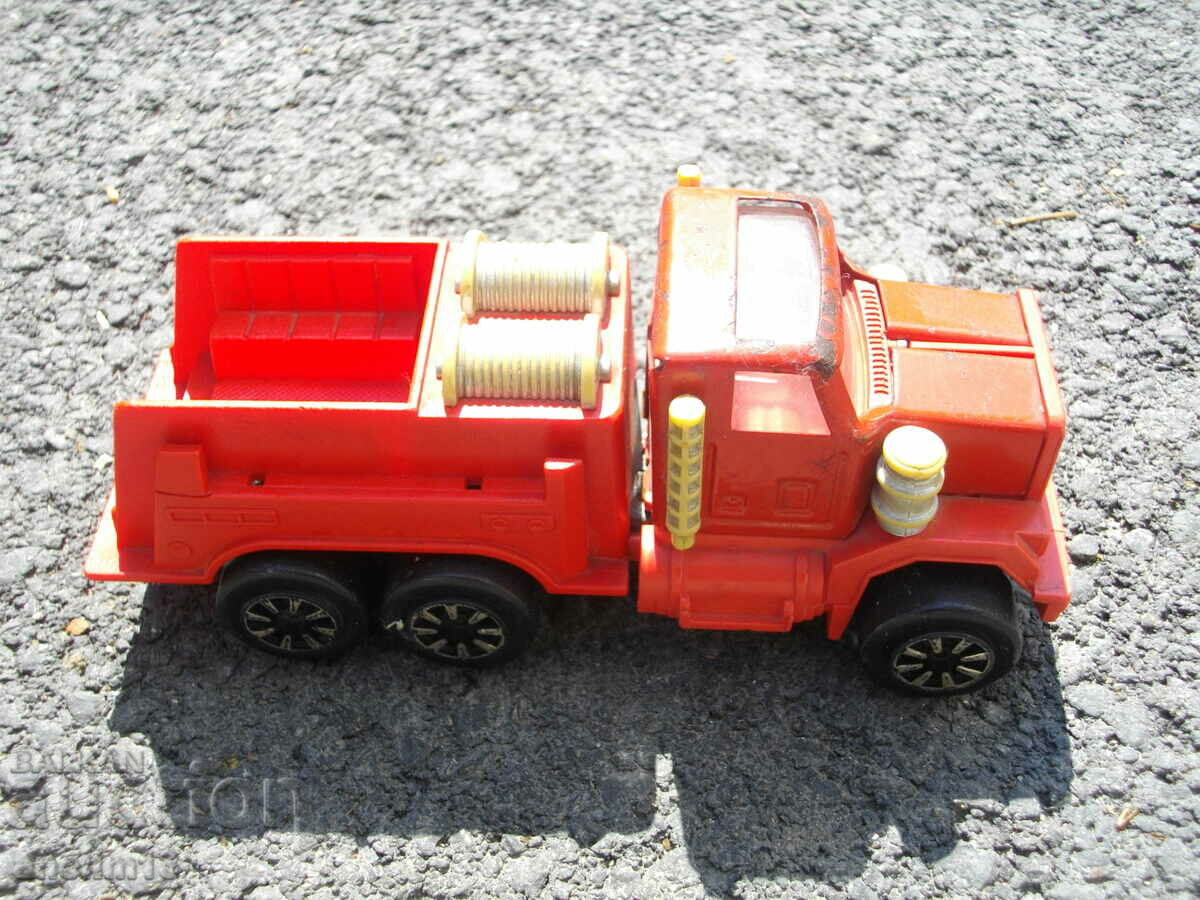 Auction OLD PLATE TOY TRUCK Auction OLD PLATE TOY TRUCK