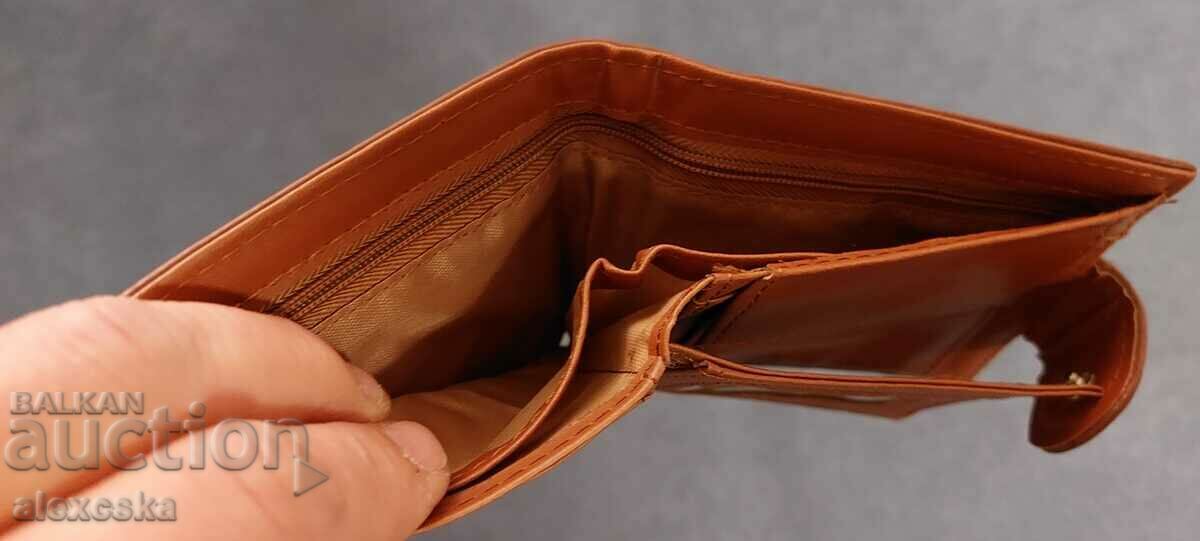 Delivery of Leather wallet - "YATEER"