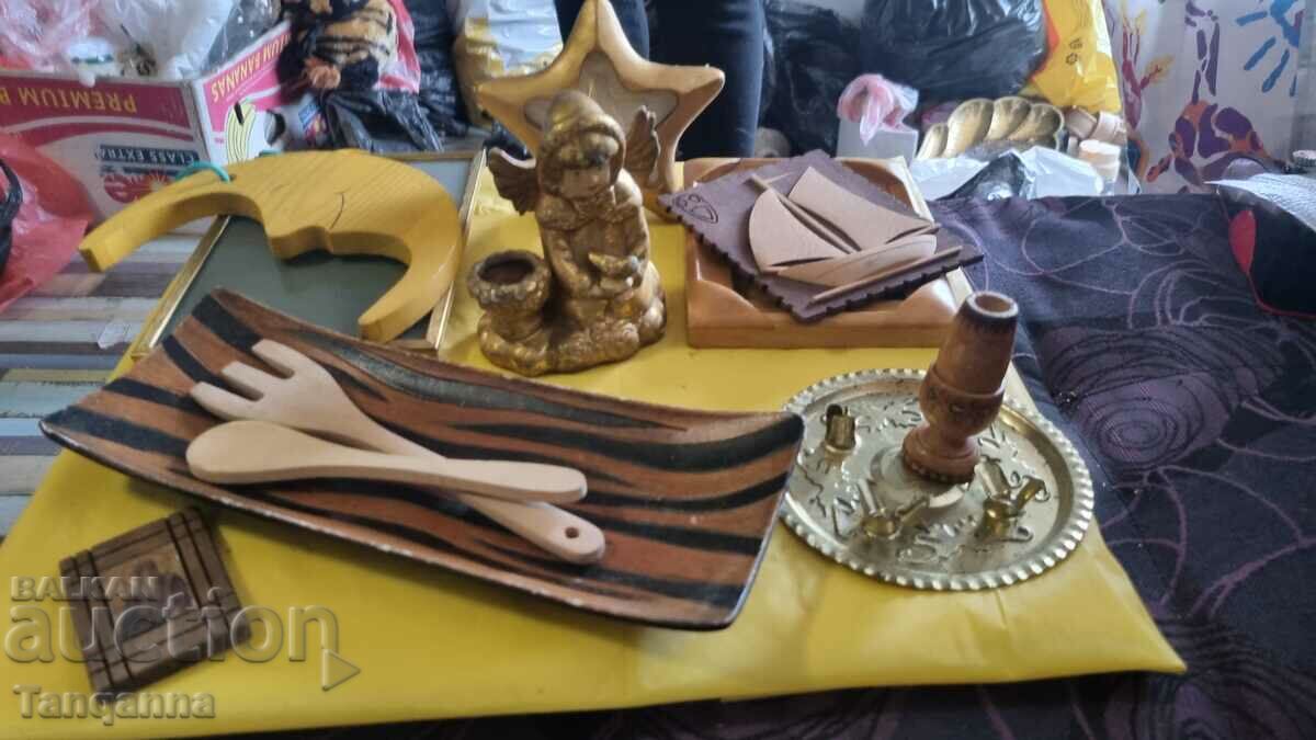 Souvenirs with price 15.00 BGN | € 7.67 Souvenirs with price 15.00 BGN | € 7.67