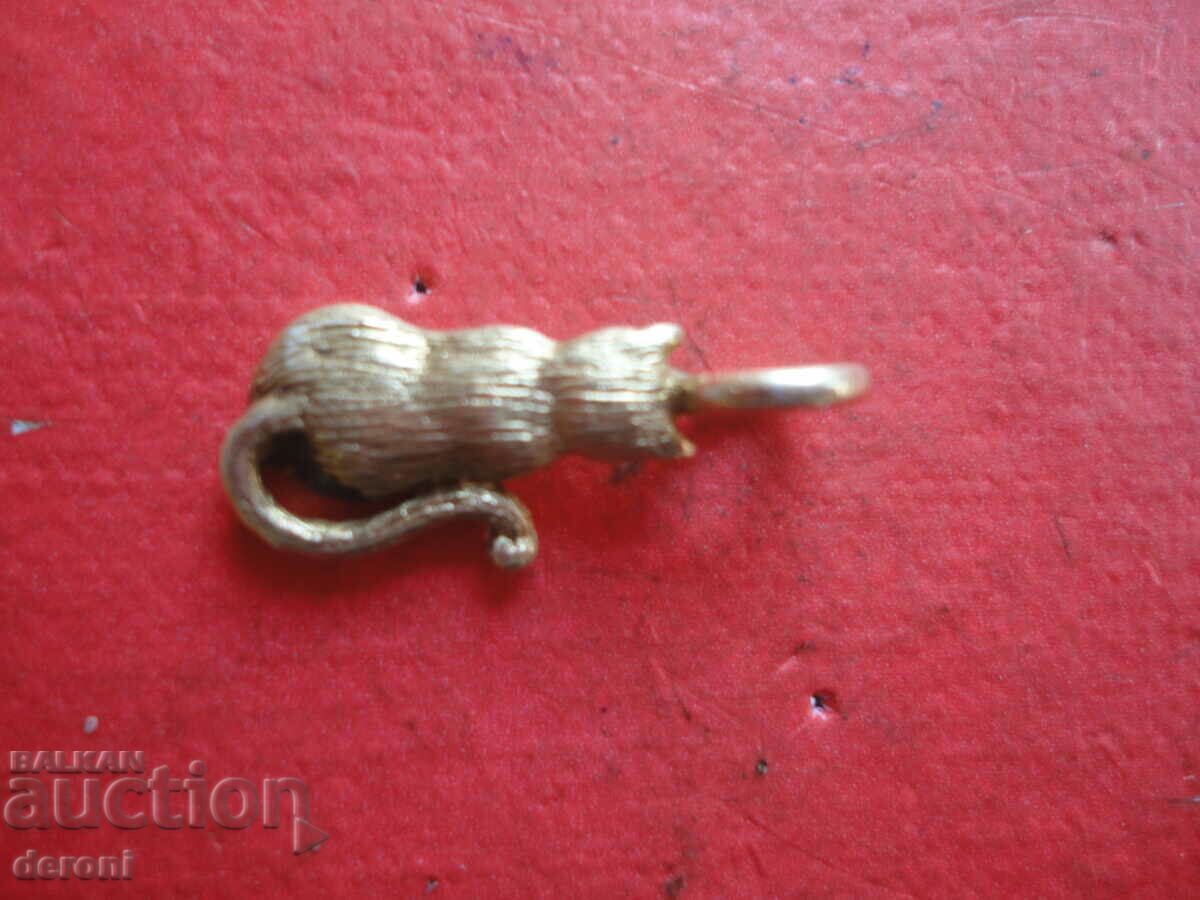 Φοβερό μενταγιόν με μενταγιόν από επιχρυσωμένο ασήμι με τιμή 20.00 BGN | € 10.23 Φοβερό μενταγιόν με μενταγιόν από επιχρυσωμένο ασήμι με τιμή 20.00 BGN | € 10.23