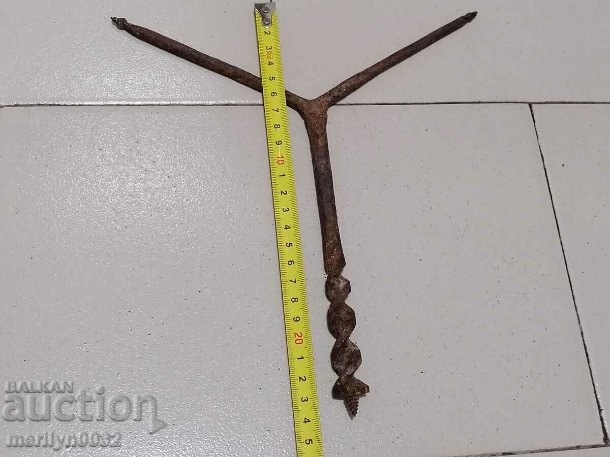 Delivery of Ancient crutch, burgundy, screwdriver, wrought iron Delivery of Ancient crutch, burgundy, screwdriver, wrought iron