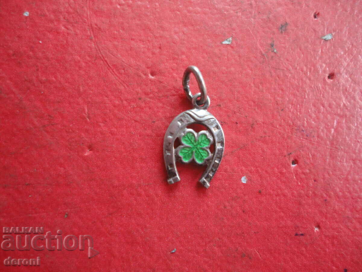 Auction 835 Enamel Silver Lucky Locket Pendant Auction 835 Enamel Silver Lucky Locket Pendant