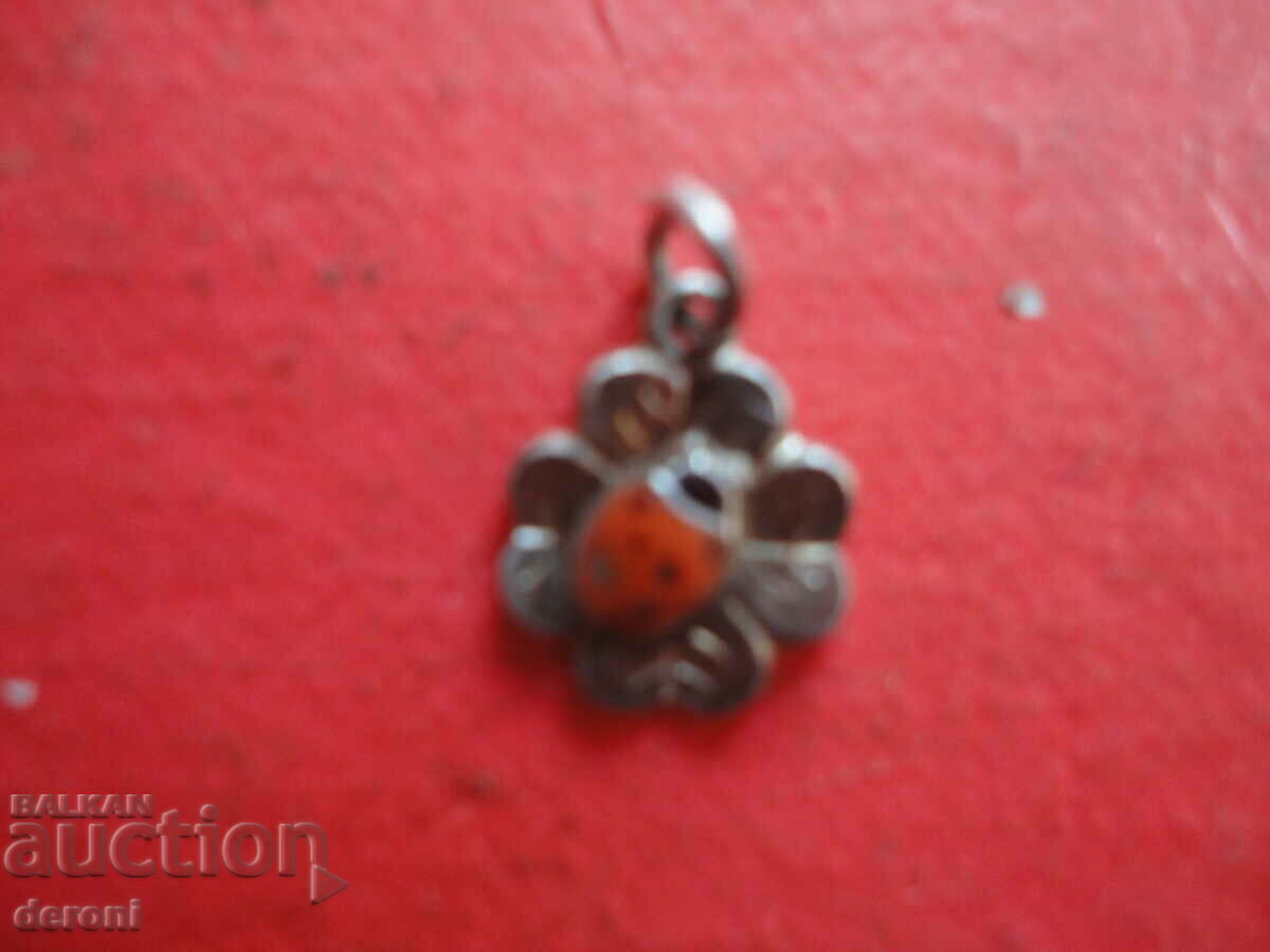 Silver medallion pendant with enamel 835 number 3 with price 10.10 BGN | € 5.16 Silver medallion pendant with enamel 835 number 3 with price 10.10 BGN | € 5.16