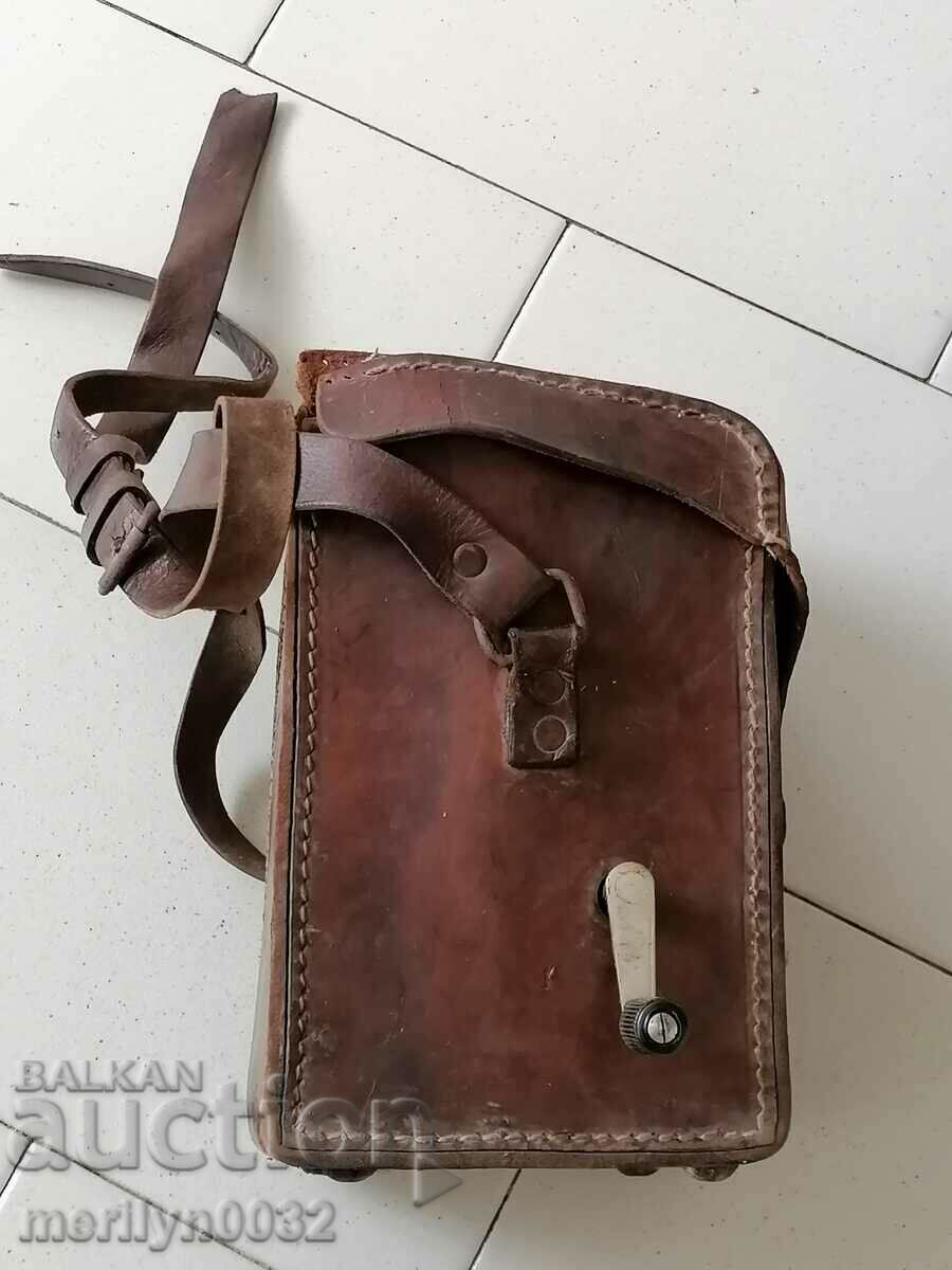 Military WW1 WW2 hand crank Bulgarian telephone with price 120.00 BGN | € 61.36 Military WW1 WW2 hand crank Bulgarian telephone with price 120.00 BGN | € 61.36