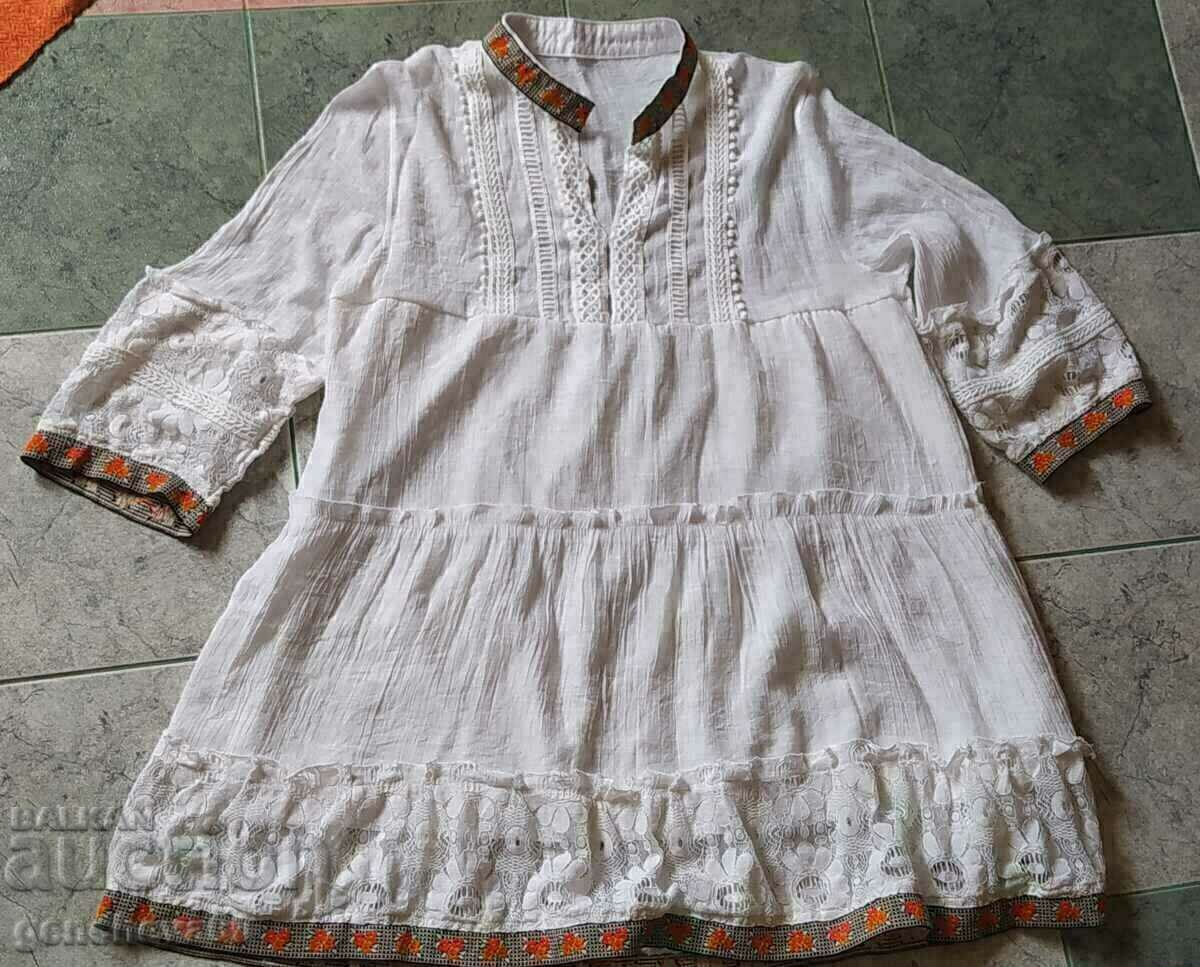 Delivery of White dress with lace, wide Delivery of White dress with lace, wide