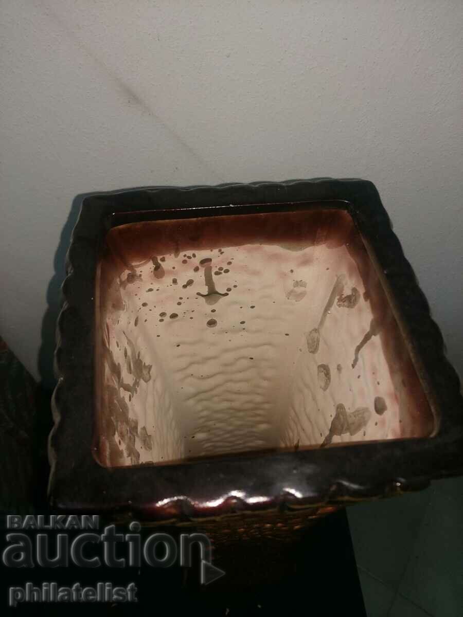 vase with price 45.00 BGN | € 23.01 vase with price 45.00 BGN | € 23.01