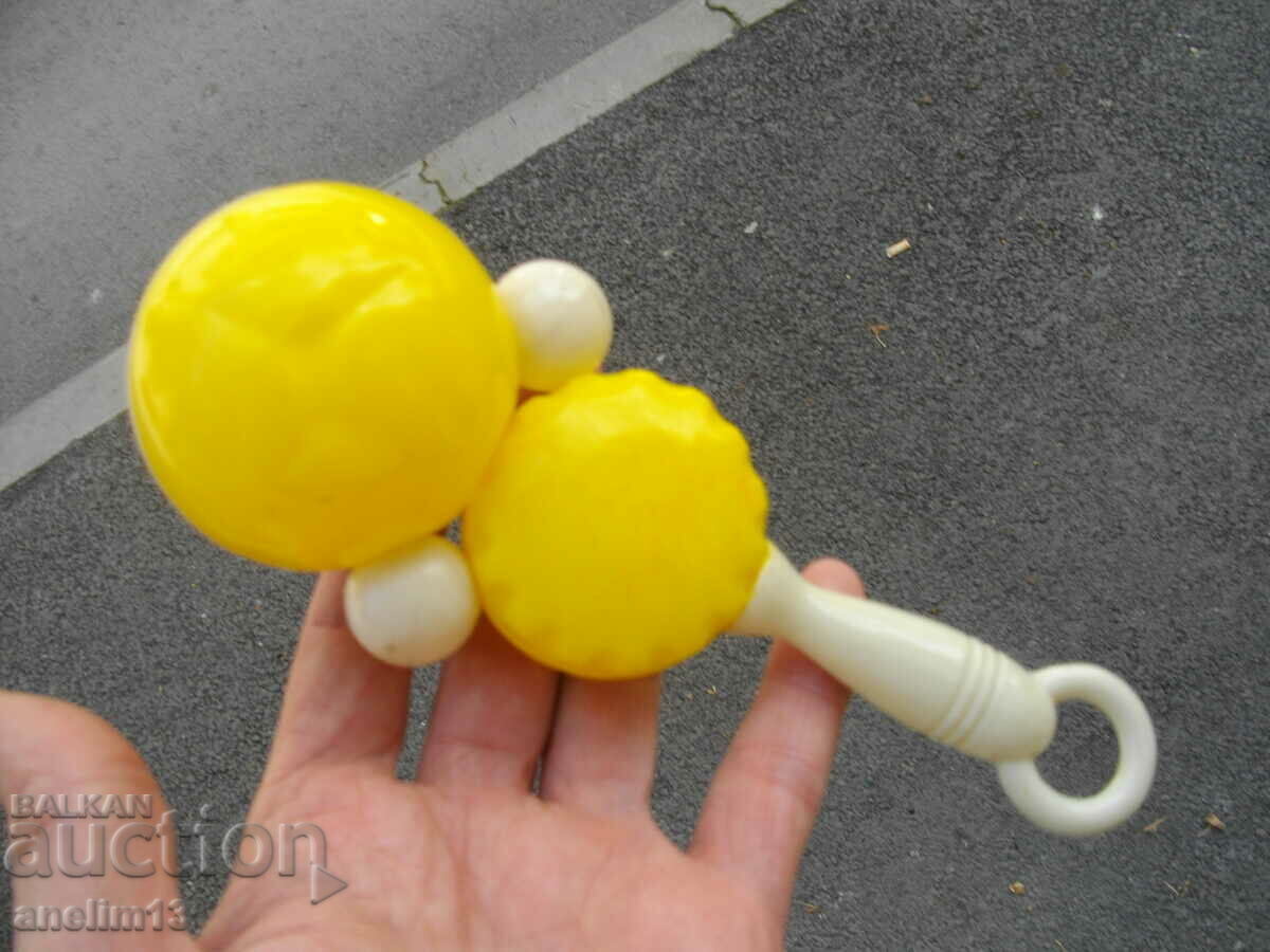 Auction AN OLD CHILDREN'S RATTLE Auction AN OLD CHILDREN'S RATTLE