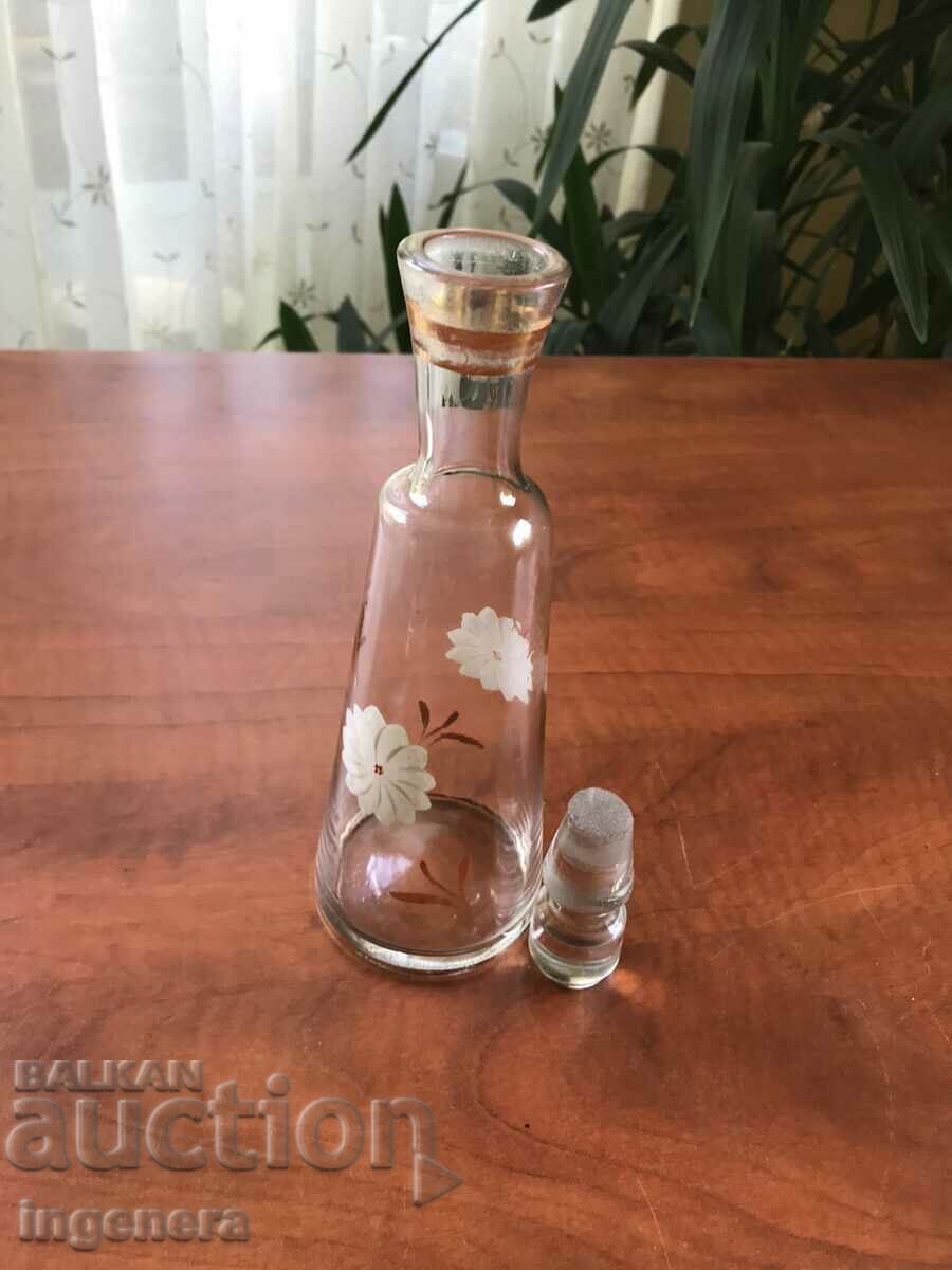 Delivery of CARAFE BOTTLE FROM SOCA THIN-WALLED ENGRAVED GOLD Delivery of CARAFE BOTTLE FROM SOCA THIN-WALLED ENGRAVED GOLD