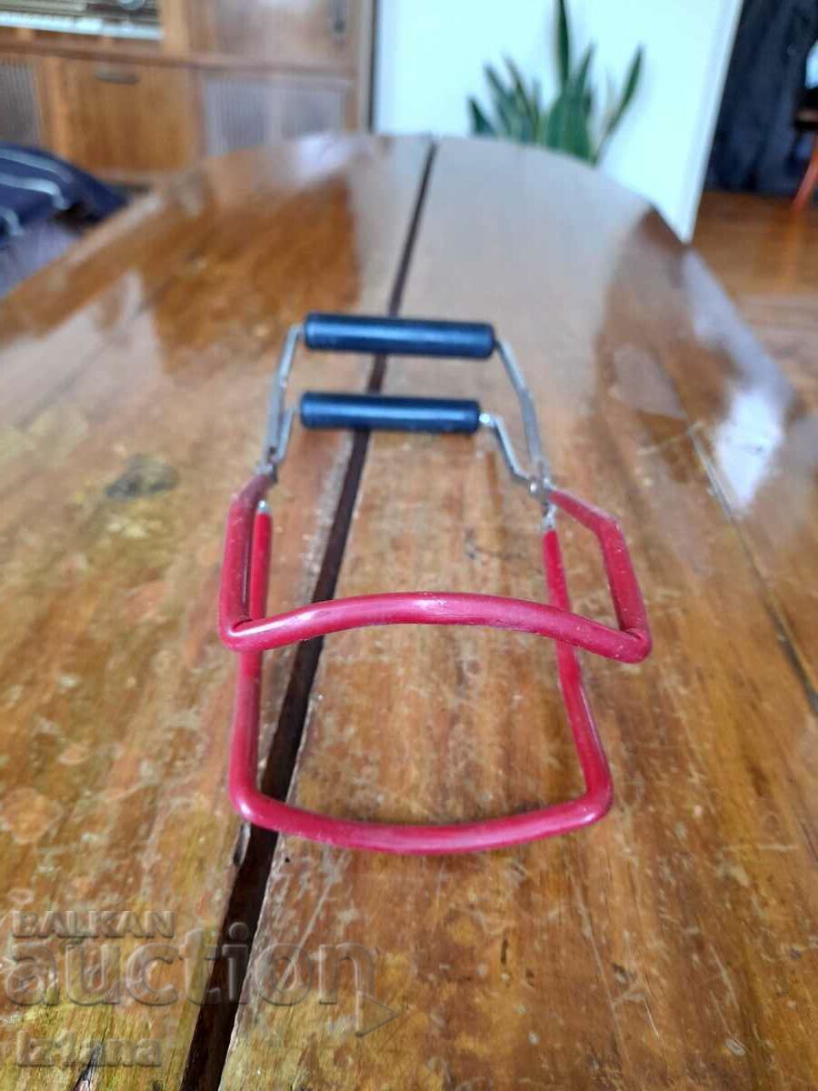 Old clip, device for removing jars with price 20.00 BGN | € 10.23