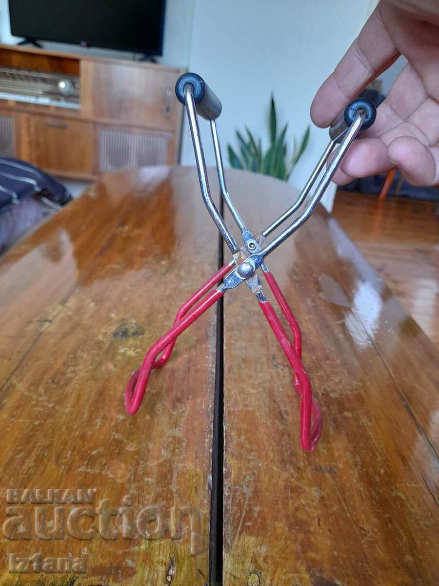 Delivery of Old clip, device for removing jars