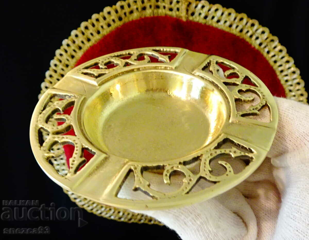 Auction Antique Russian bronze ashtray, marked Auction Antique Russian bronze ashtray, marked