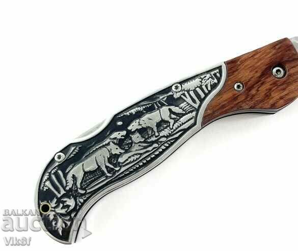 Auction  Folding pocket knife with inlaid wolves on the handle FB826-90
