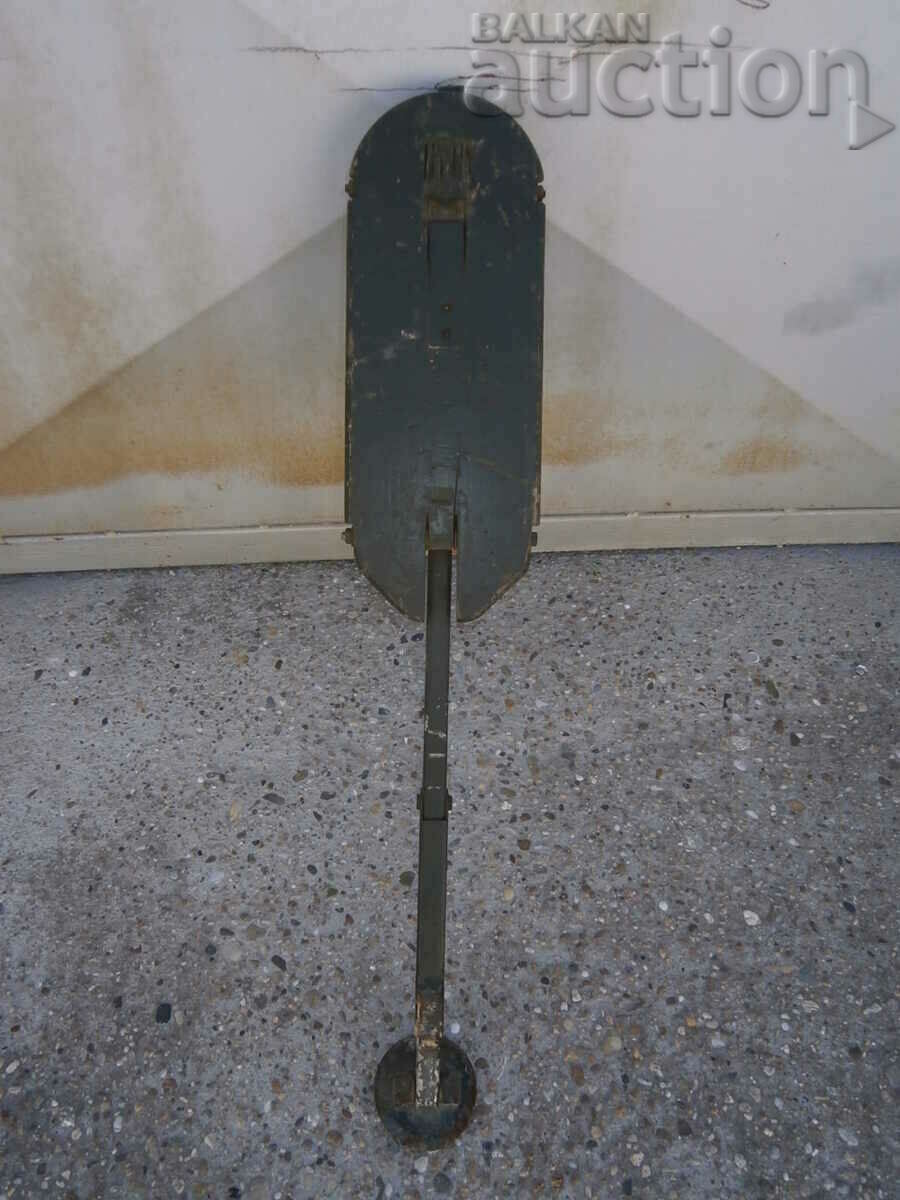 Delivery of WW2 WWII mortar machine gun seat Delivery of WW2 WWII mortar machine gun seat