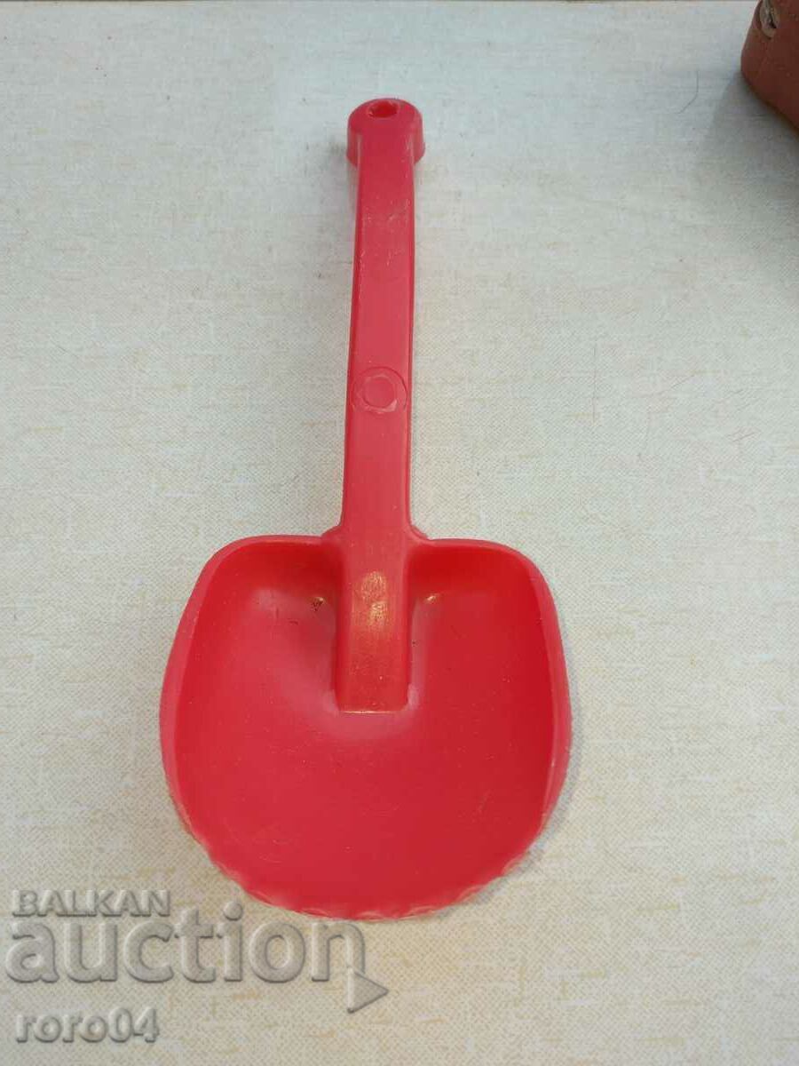 CHILDREN'S SHOVEL - SOC. - NRB - 5 CHILDREN'S SHOVEL - SOC. - NRB - 5