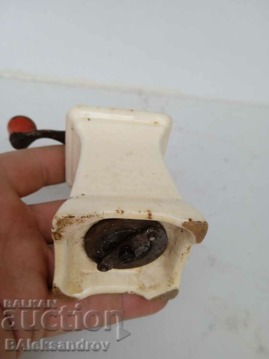 An old porcelain mill - 5 An old porcelain mill - 5