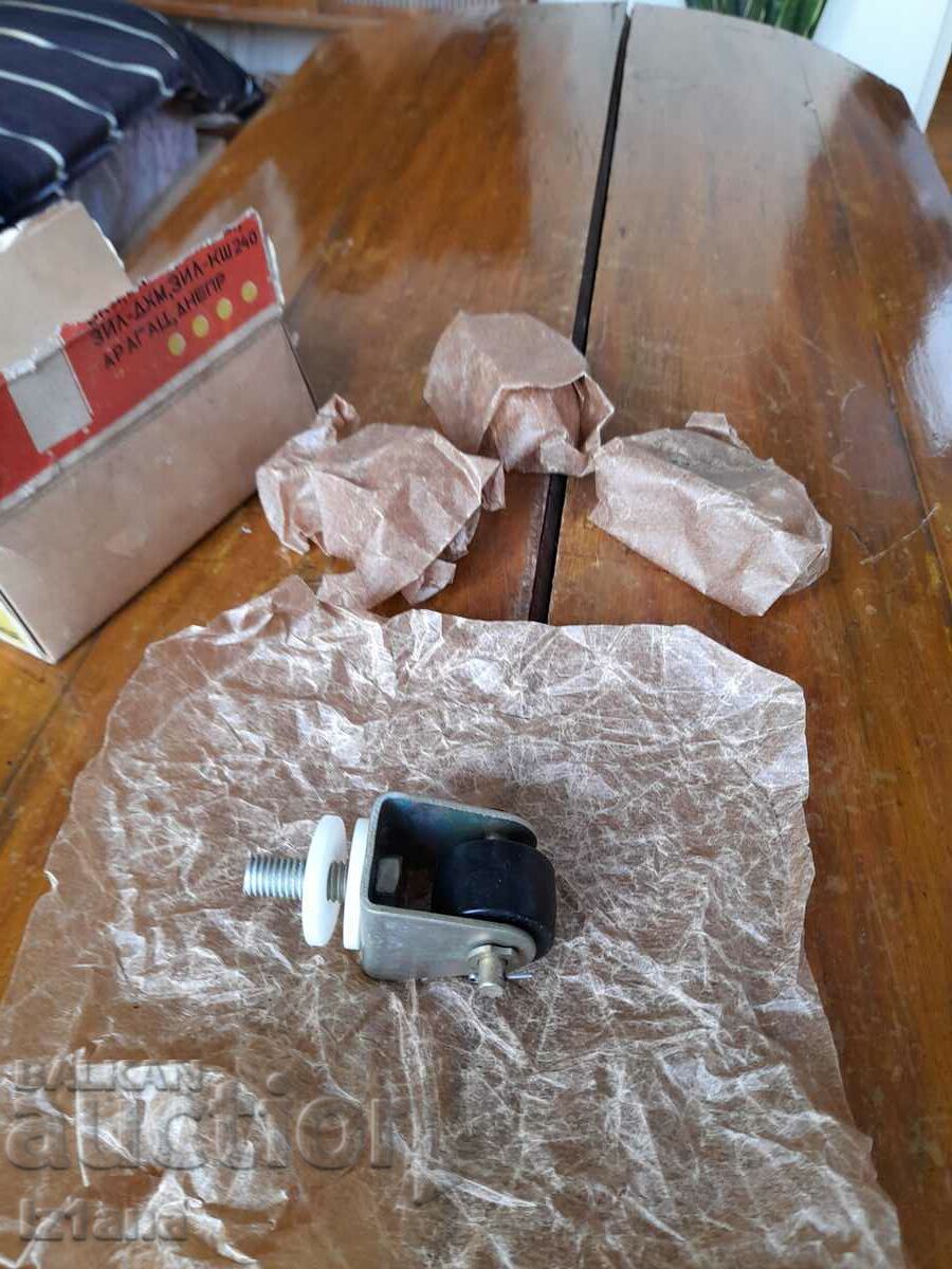 Old wheels, rollers for moving a refrigerator with price 50.00 BGN | € 25.56 Old wheels, rollers for moving a refrigerator with price 50.00 BGN | € 25.56