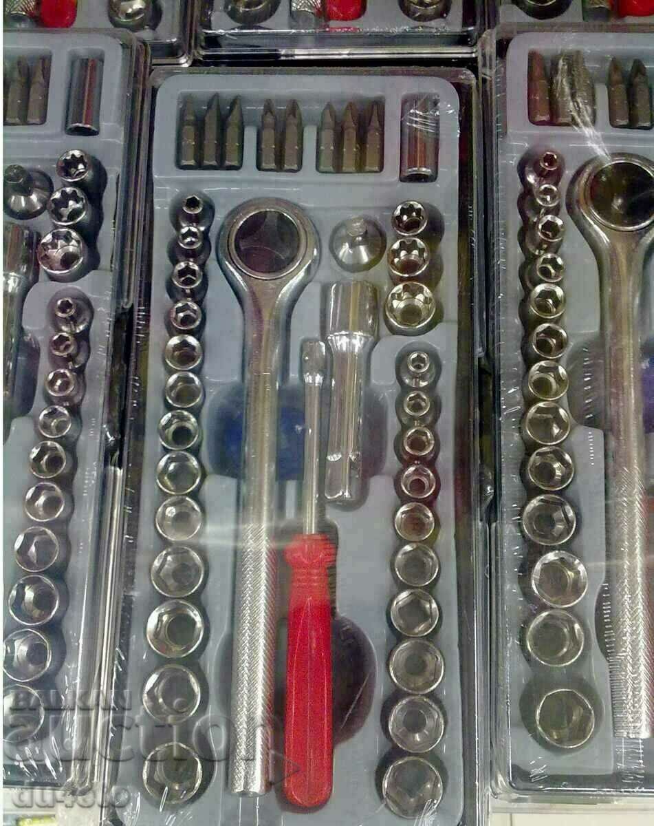 Box Service tools, gedore ratchet set - otve with price 25.00 BGN | € 12.78 Box Service tools, gedore ratchet set - otve with price 25.00 BGN | € 12.78