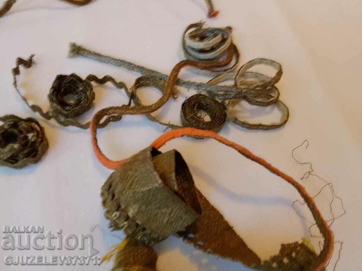 Auction 1890 - French gold metal braid, galloon, lace Auction 1890 - French gold metal braid, galloon, lace