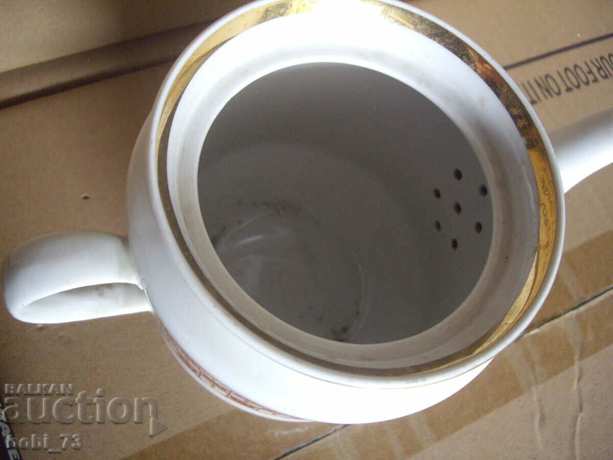 Porcelain teapot.. with price 20.00 BGN | € 10.23 Porcelain teapot.. with price 20.00 BGN | € 10.23