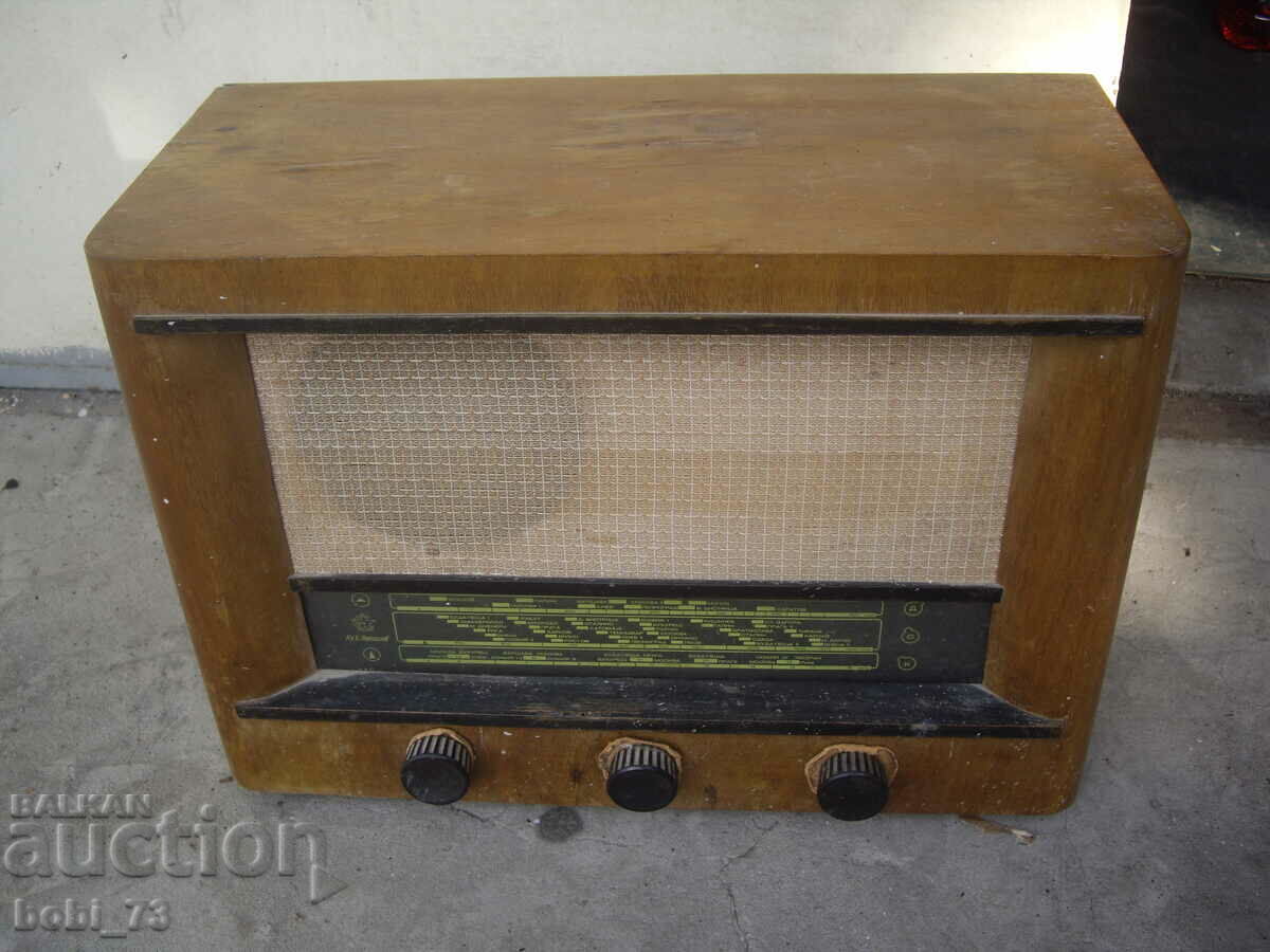 Old tube radio "Marek"