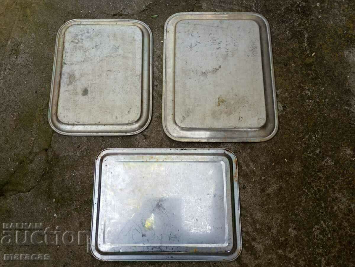 Tavi metalice cu preț 24.00 BGN | € 12.27 Tavi metalice cu preț 24.00 BGN | € 12.27