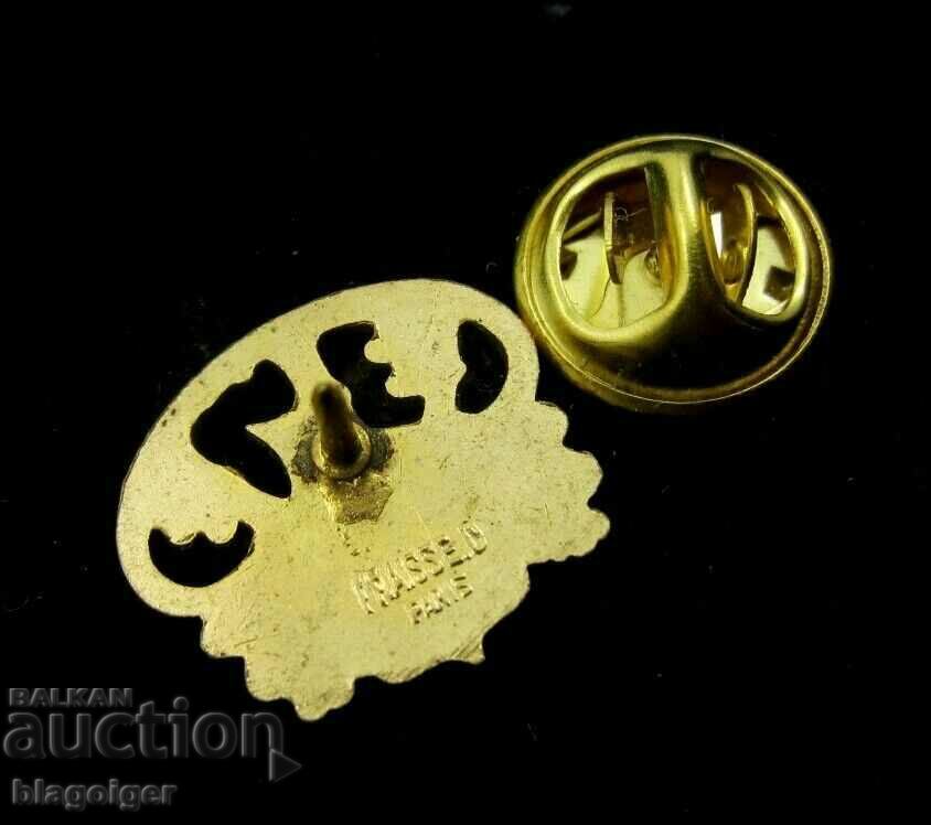 Auction OLD FOOTBALL BADGE - LUXEMBOURG FOOTBALL FEDERATION Auction OLD FOOTBALL BADGE - LUXEMBOURG FOOTBALL FEDERATION