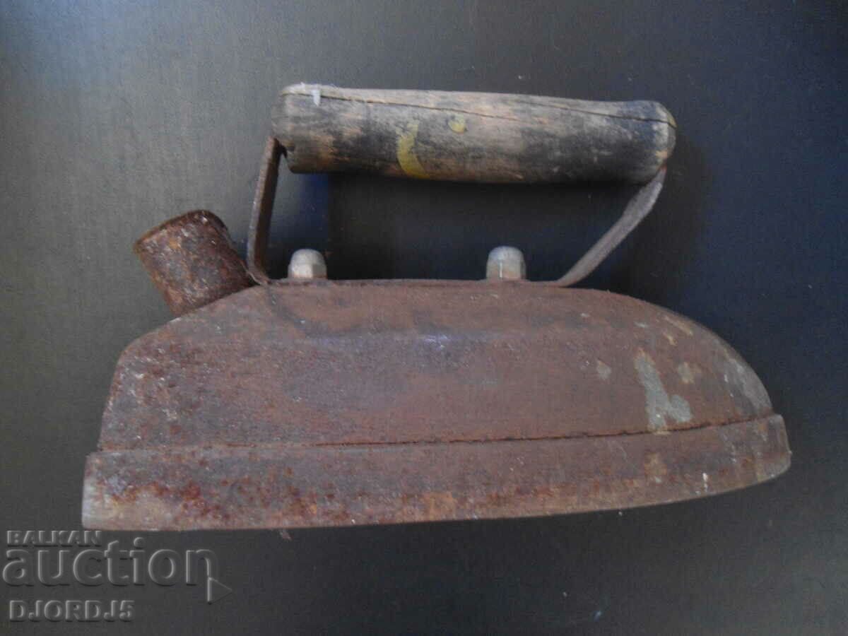 Auction old iron Auction old iron