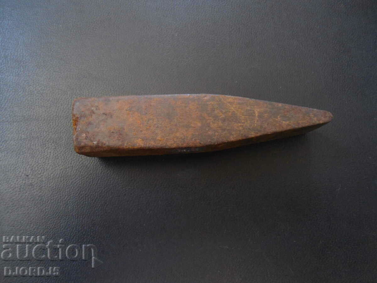 Auction Old hammer, 0.300 kg. Auction Old hammer, 0.300 kg.