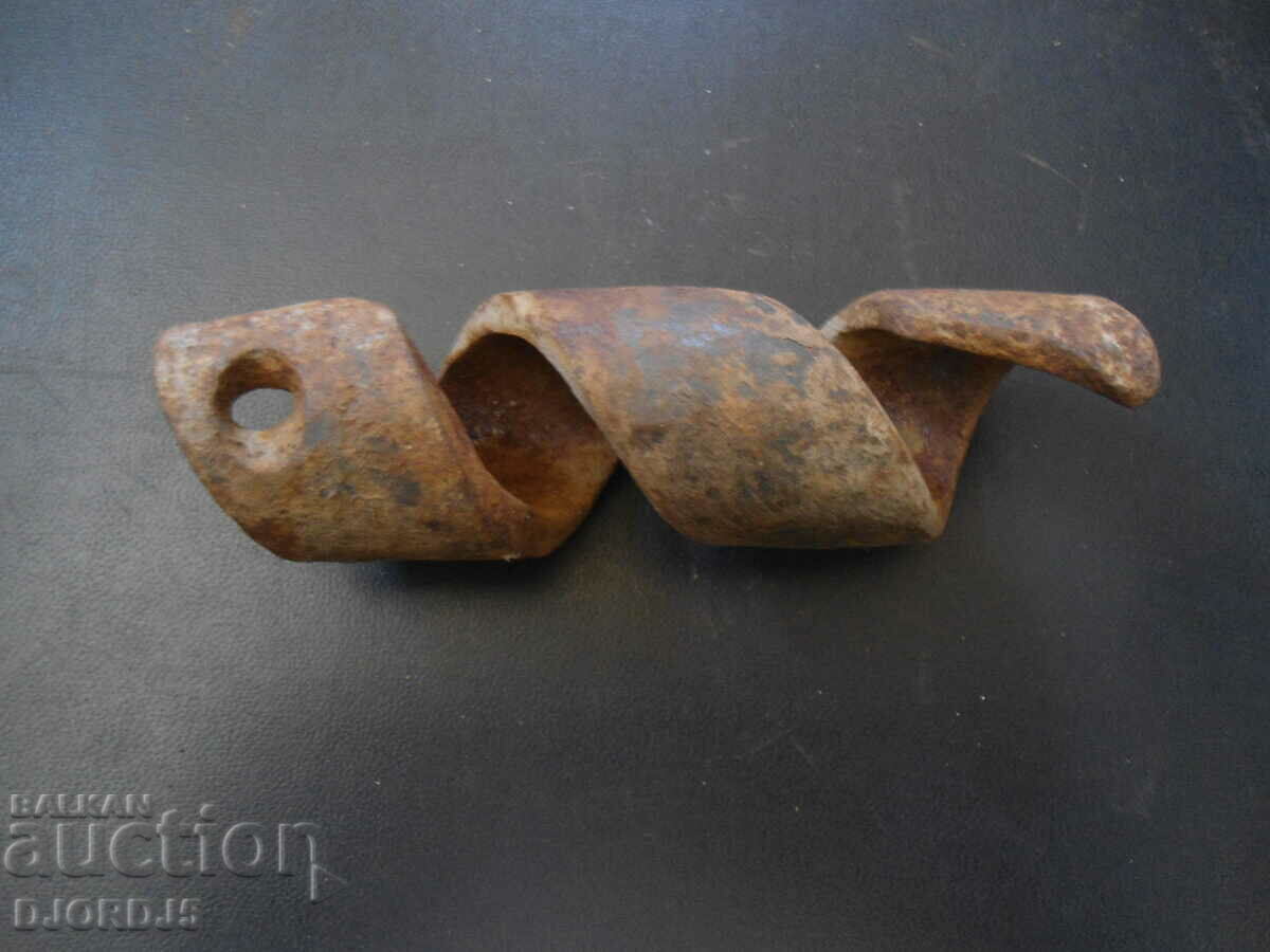 Old wrought iron with price 3.00 BGN | € 1.53 Old wrought iron with price 3.00 BGN | € 1.53