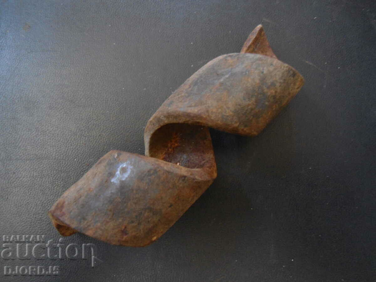 Delivery of Old wrought iron Delivery of Old wrought iron