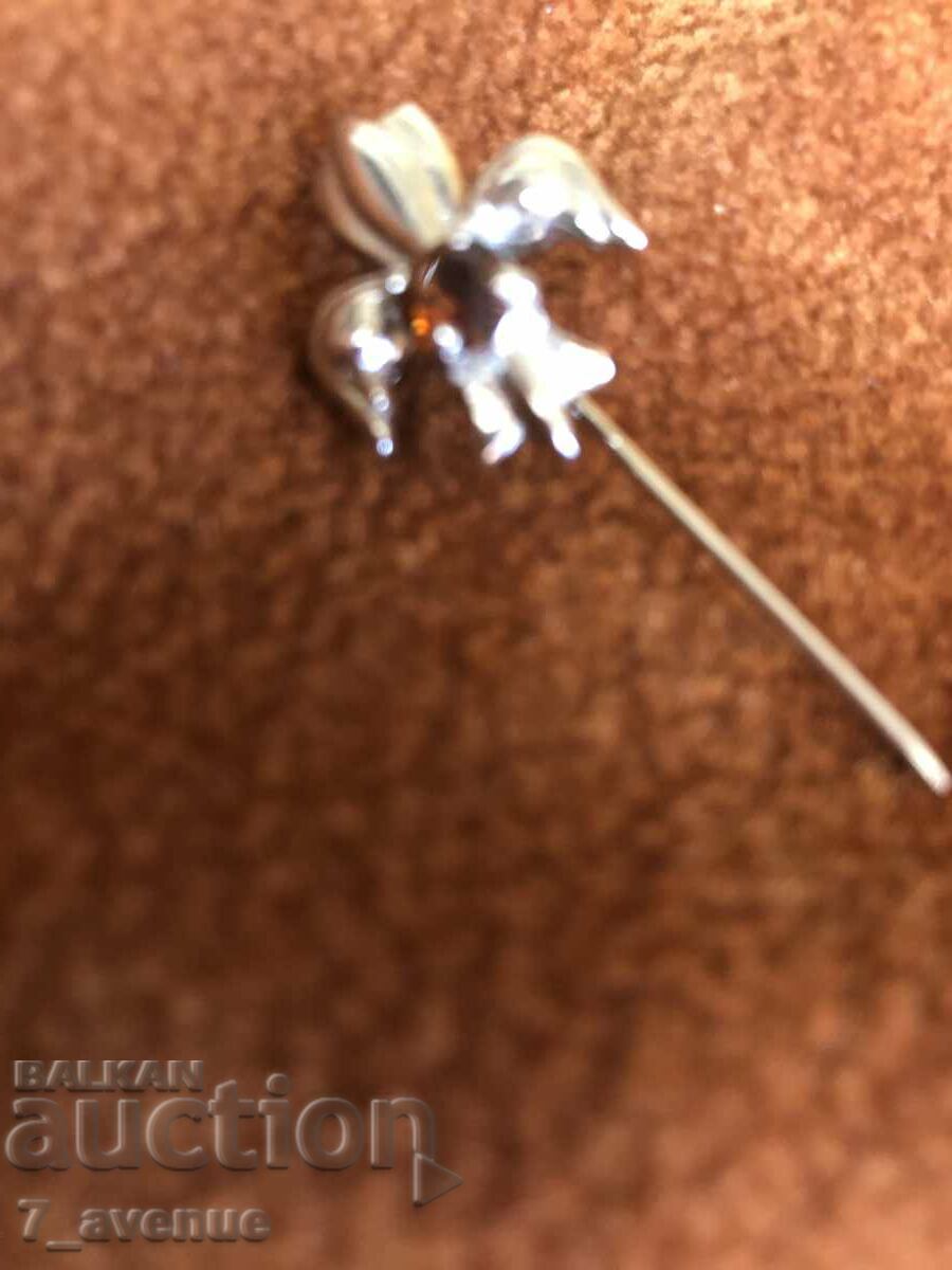 Auction BROOCH with Lily and ruby Auction BROOCH with Lily and ruby