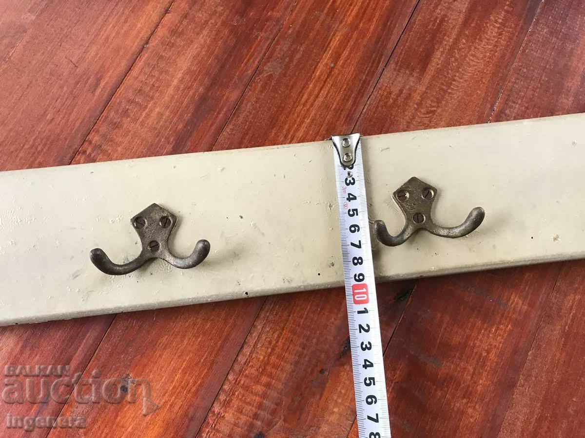 Auction HANGER HANGER WOOD ANTIQUE Auction HANGER HANGER WOOD ANTIQUE