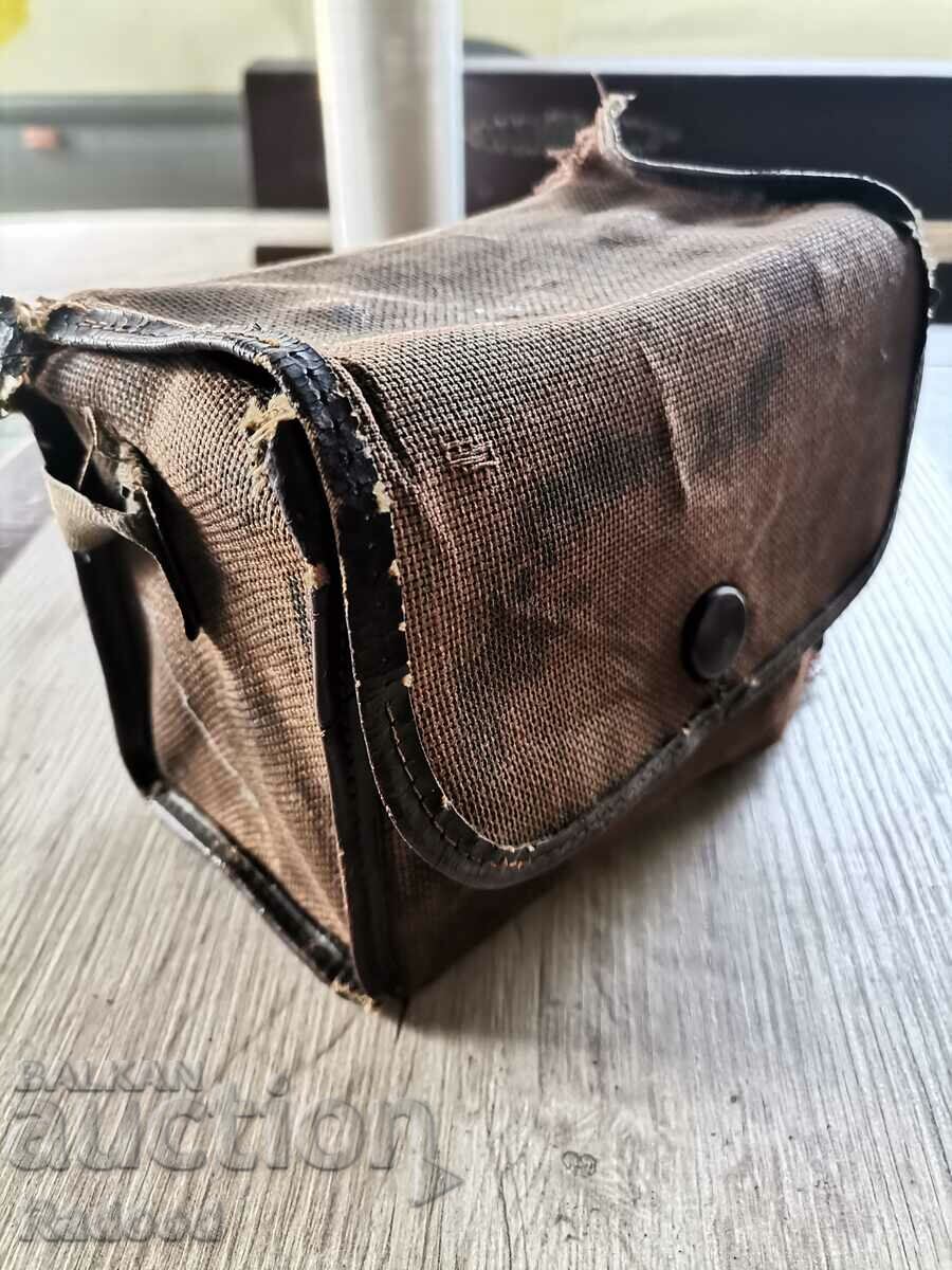 BROWNIE Canada 120 camera - 7 BROWNIE Canada 120 camera - 7