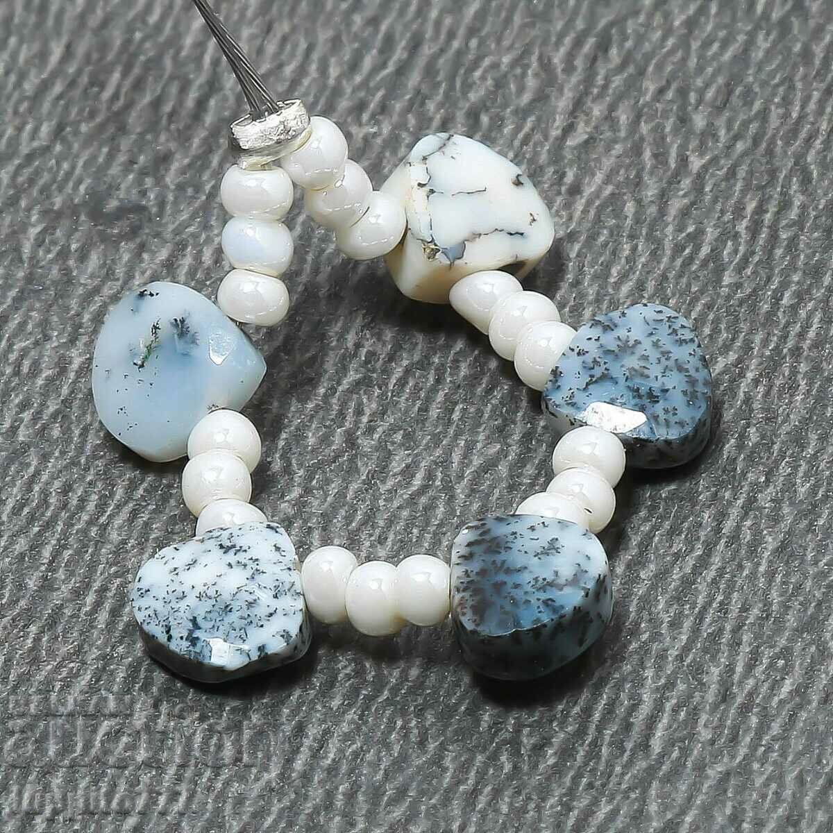 Χορδή από φυσικό δενδρίτη αχάτη 7,20 καρατίων με τιμή 29.99 BGN | € 15.33 Χορδή από φυσικό δενδρίτη αχάτη 7,20 καρατίων με τιμή 29.99 BGN | € 15.33