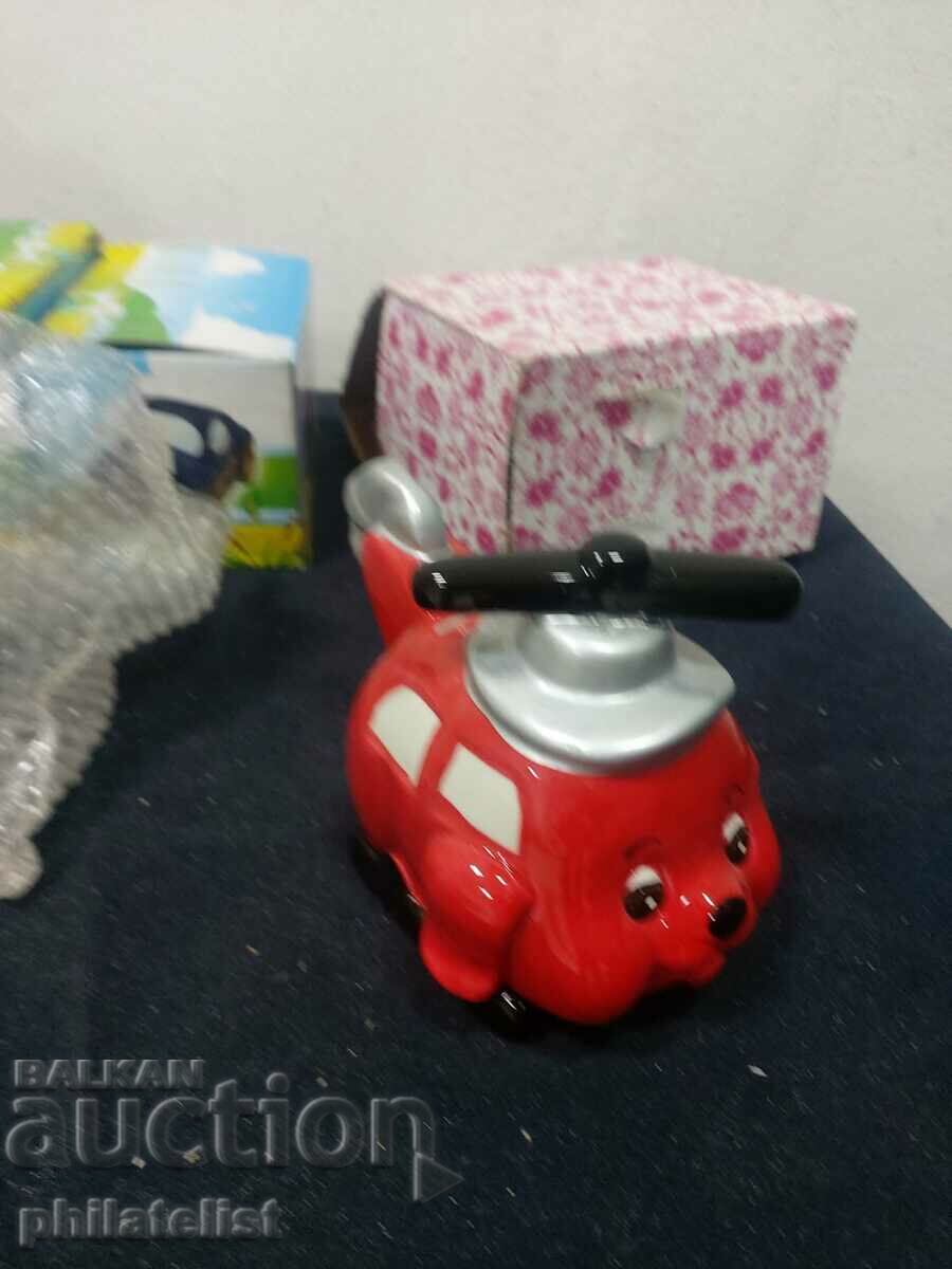 gift box - new! with price 8.00 BGN | € 4.09