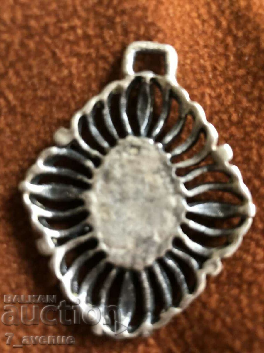 Auction MEDALLION / PENDANT, turquoise Auction MEDALLION / PENDANT, turquoise